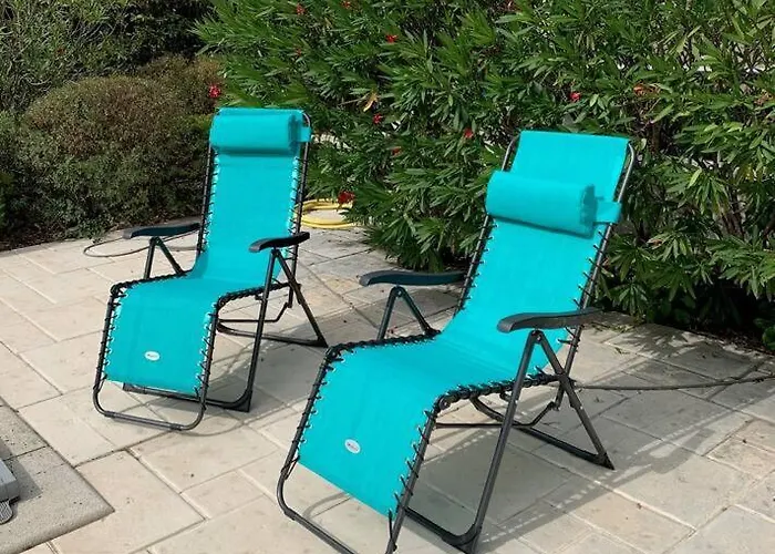 Studio En Rez-De-Jardin Arbore Avec Acces Piscine Et Clim